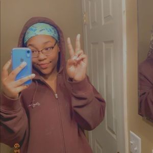 Meet your Posher, Kayla